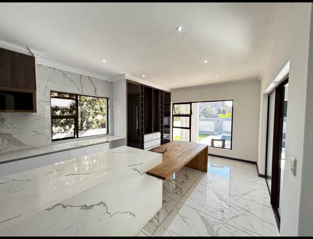 7 BEDROOM PROPERTY TO RENT IN FERNRIDGE ESTATE